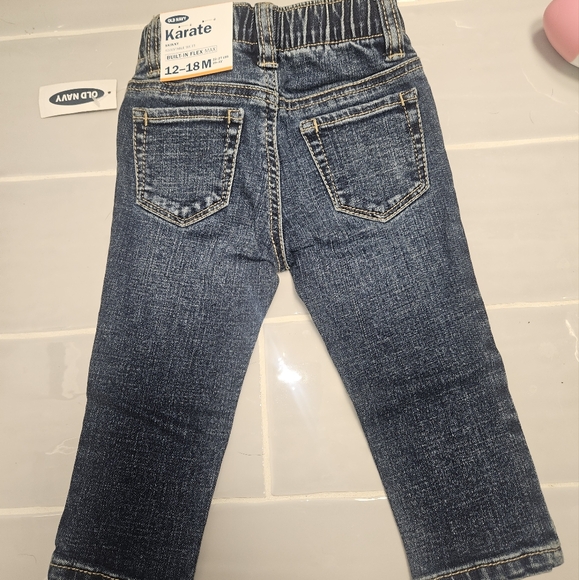 NWT* Old Navy Karate Skinny Jeans - Picture 4 of 4